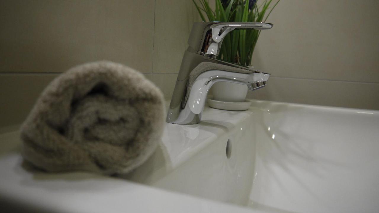 Lutz Motel พาเดอร์บอร์น ภายนอก รูปภาพ