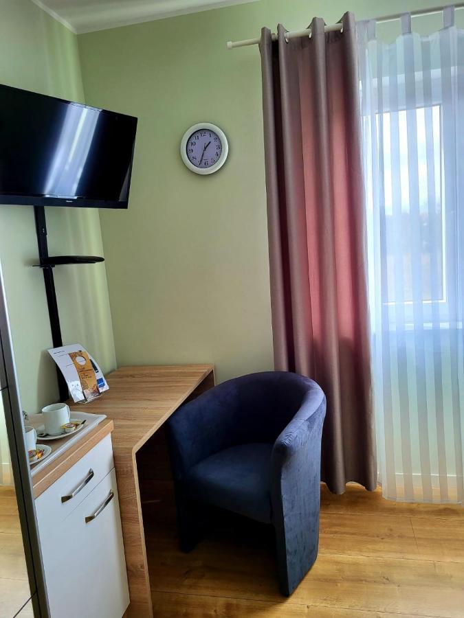 Lutz Motel พาเดอร์บอร์น ภายนอก รูปภาพ