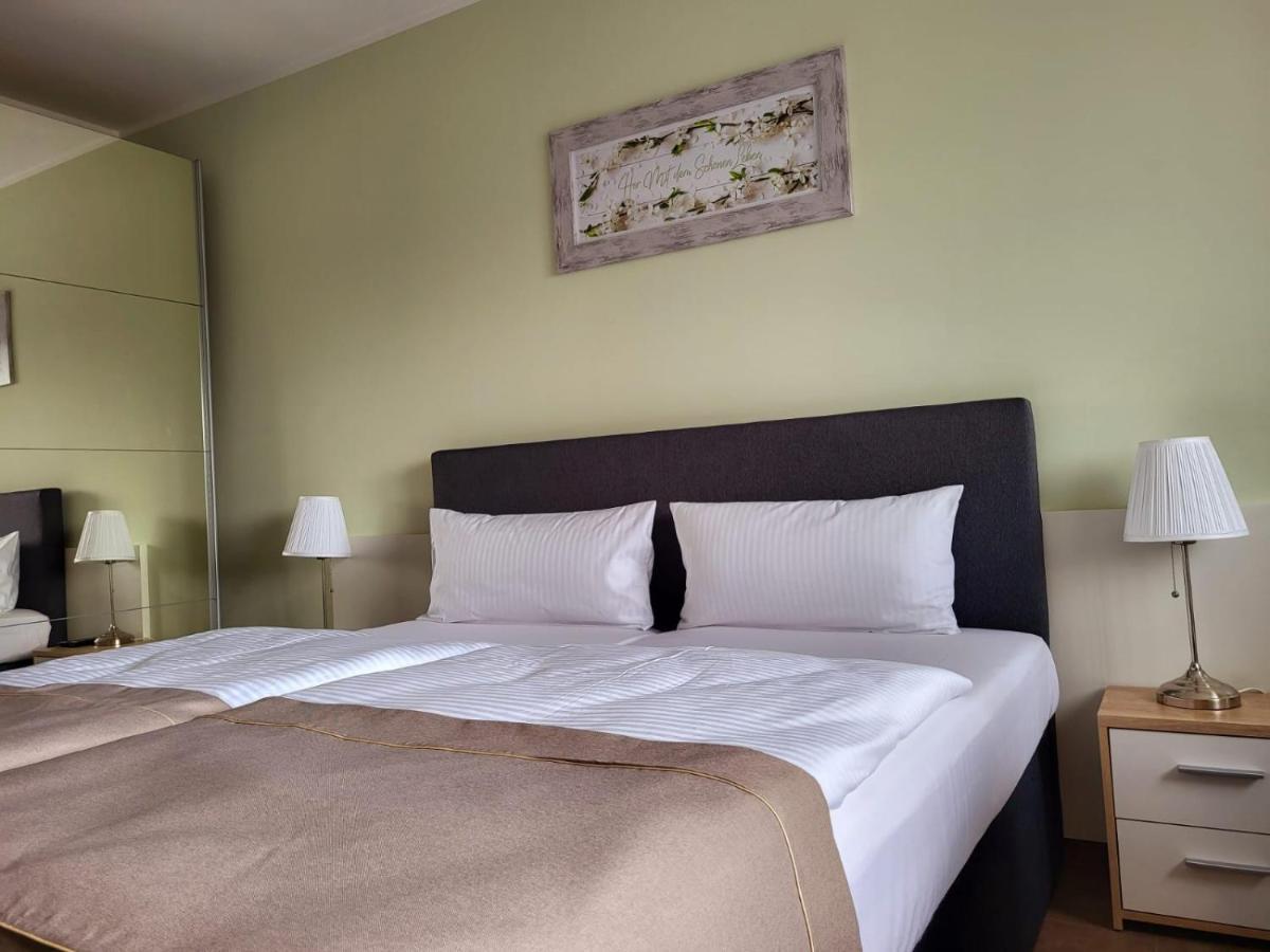 Lutz Motel พาเดอร์บอร์น ภายนอก รูปภาพ